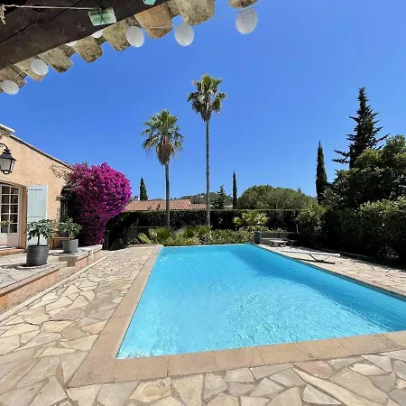 فيلة Need A Long Holiday Weekend Sea Sun Provence