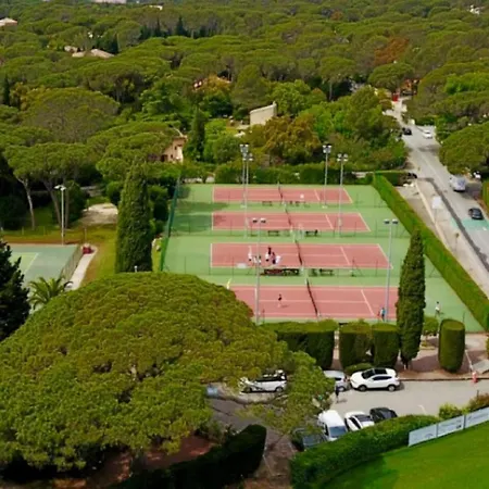 Need A Long Holiday Weekend Sea Sun Provence فيلة *